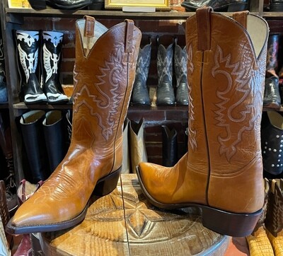9.5E Men's Tan Cowhide Cowboy Boots (Closeout)