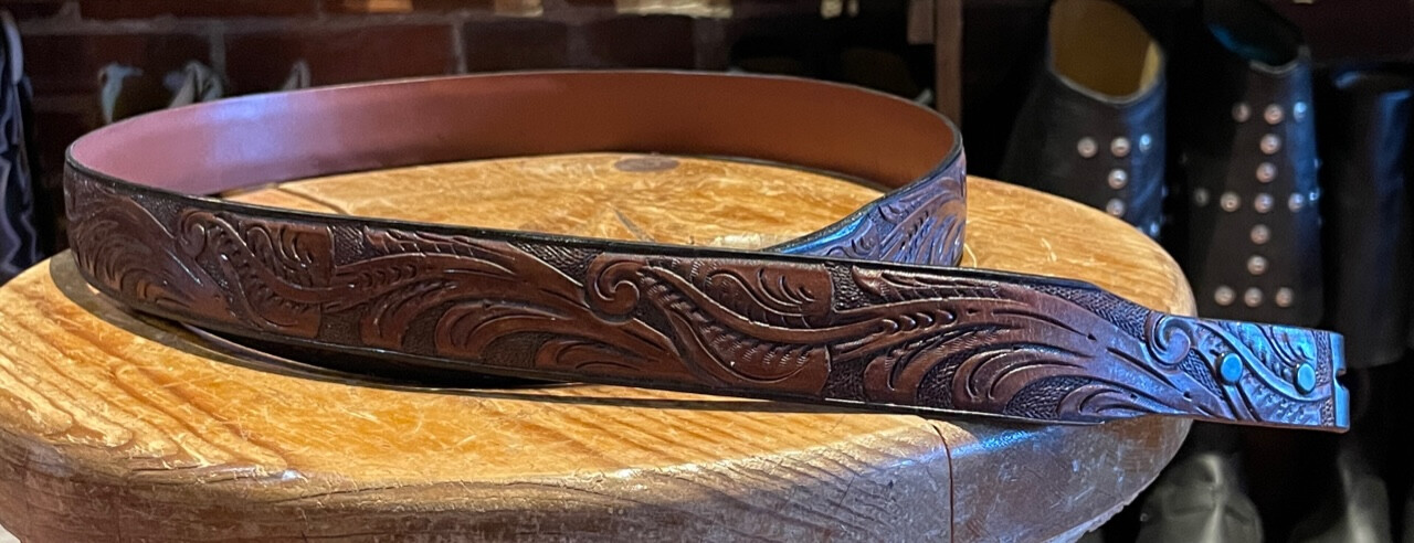 Handmade Tooled Cowhide Belt Size 44, 1-1/4