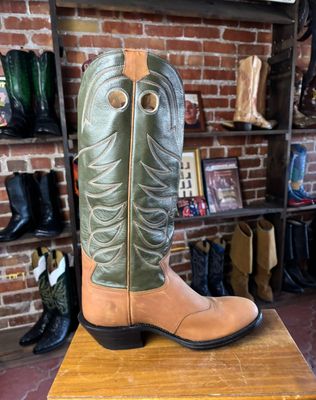 11 EE Men&#39;s Bandolero CLOSEOUT
