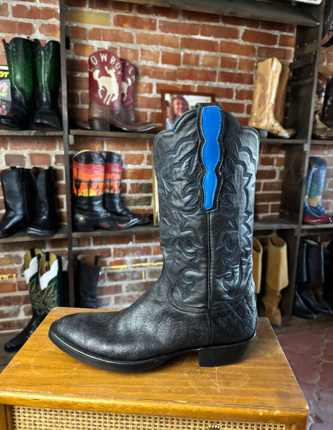 11A Black Elephant Men's Cowbow Boots (Closeout)