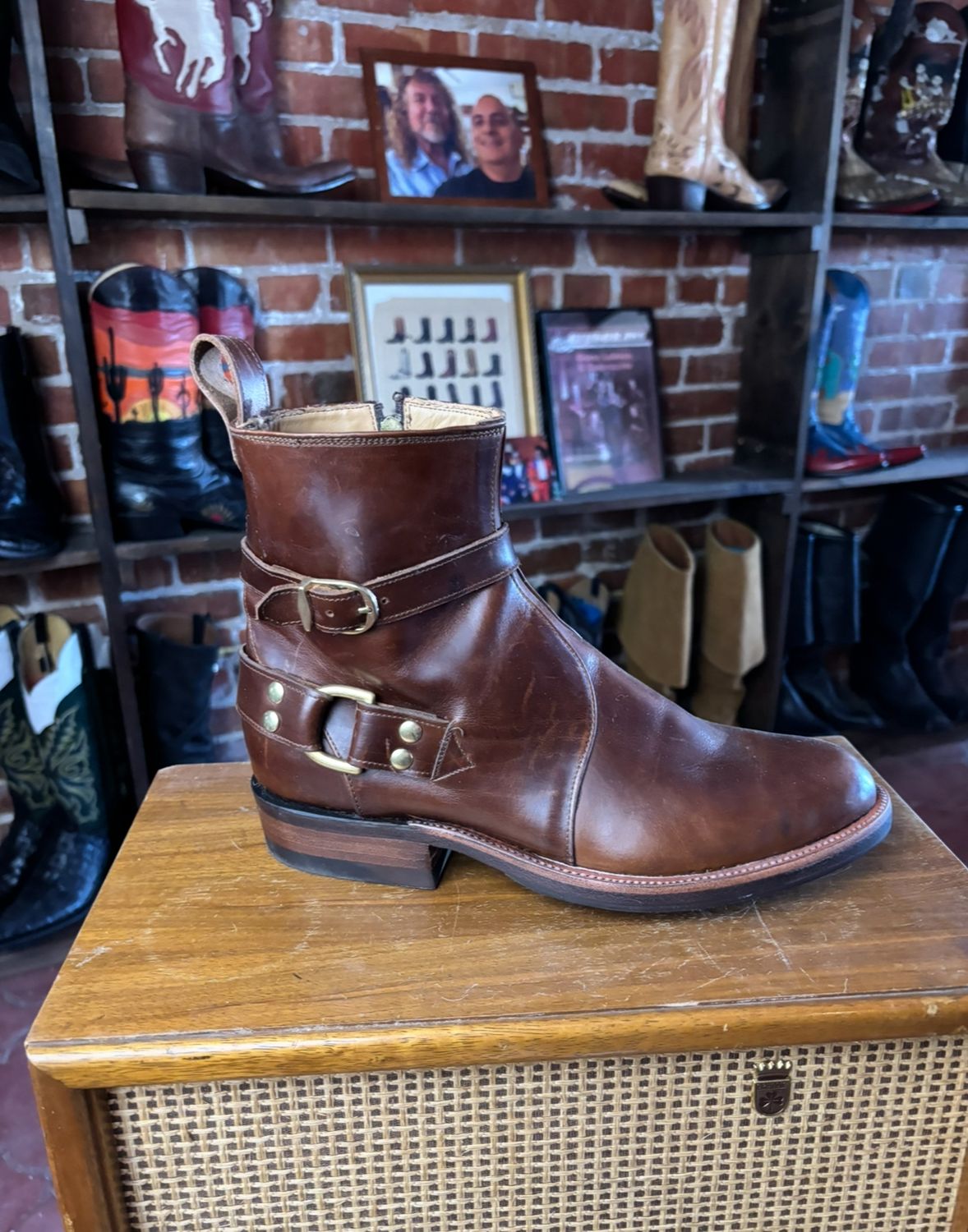 Brown Oil Tan Ankle Boots  9 D Men&#39;s  (Closeout)