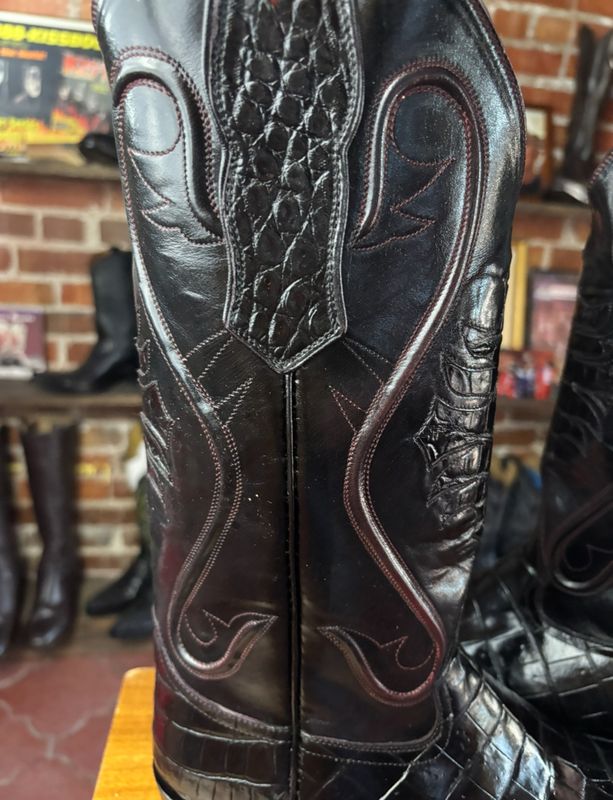 Smooth Black Cherry Aligator Zize 9 D Men's Cowboy Boots (Closeout)