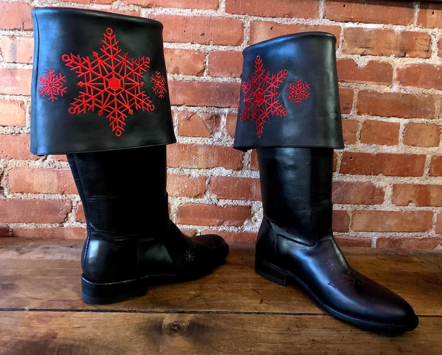 Snow Flake embroidered Santa Boots