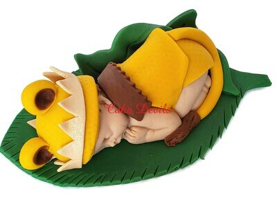 Fondant Lion Baby Shower Cake Topper for the King of the Jungle, with optional Crown and Name