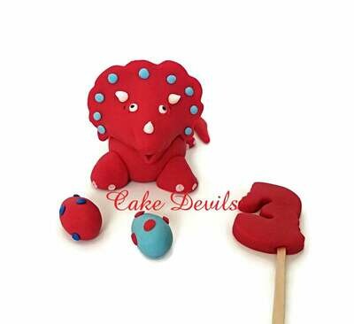 Fondant Triceratops Dinosaur Cake Topper