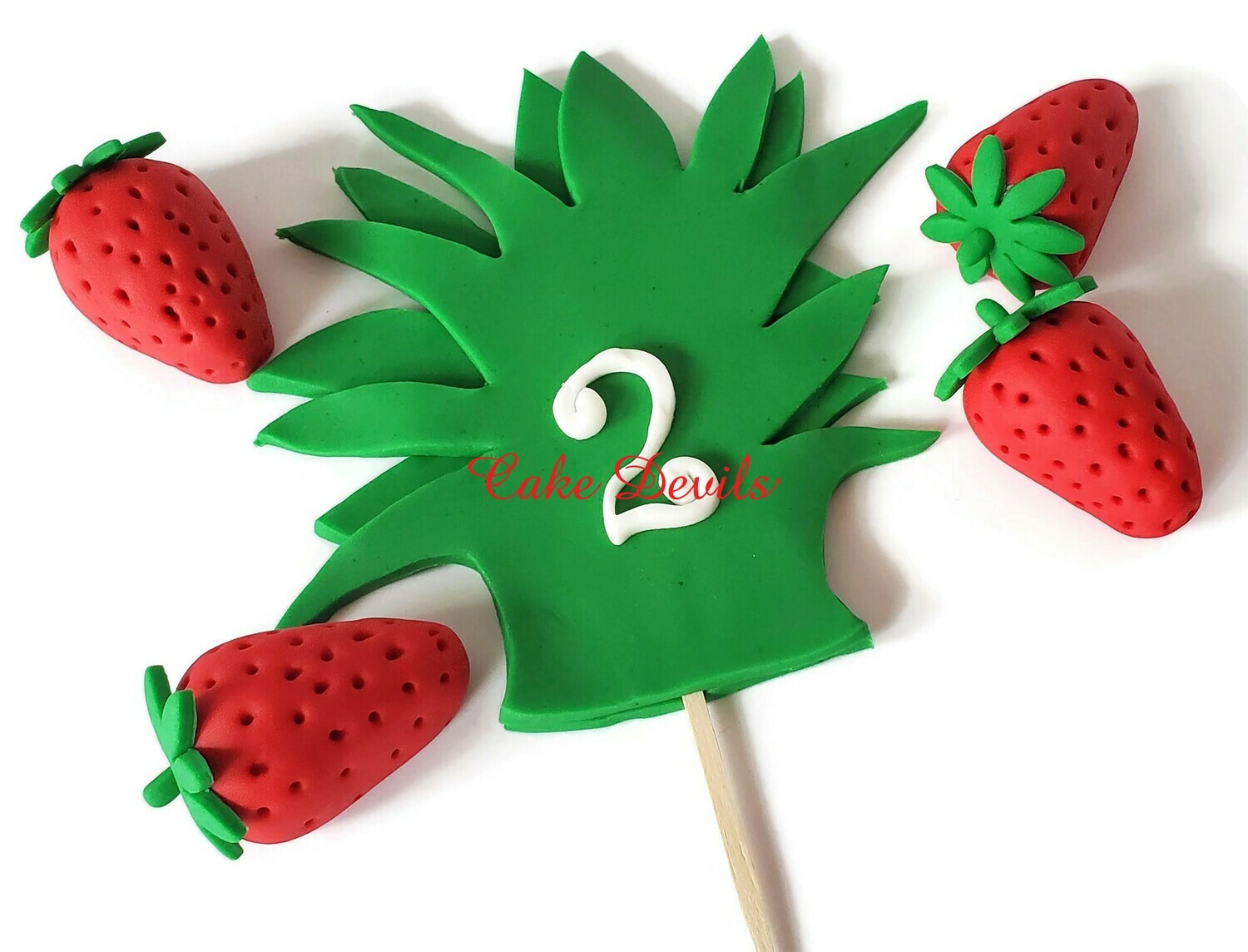 Pineapple Leaves Cake Topper with fondant strawberries