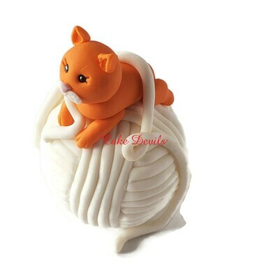 Fondant Cat on a Big Yarn Ball Cake Topper, Cat and yarn Cake Topper, birthday cake, Cat Cake Decorations, handmade