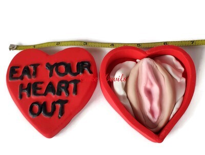 Eat Me, Surprise, Eat Your Heart Out Box, Vagina, Valentine's Day, Naughty Erotic, Vagina, Lips Fondant Cake Topper