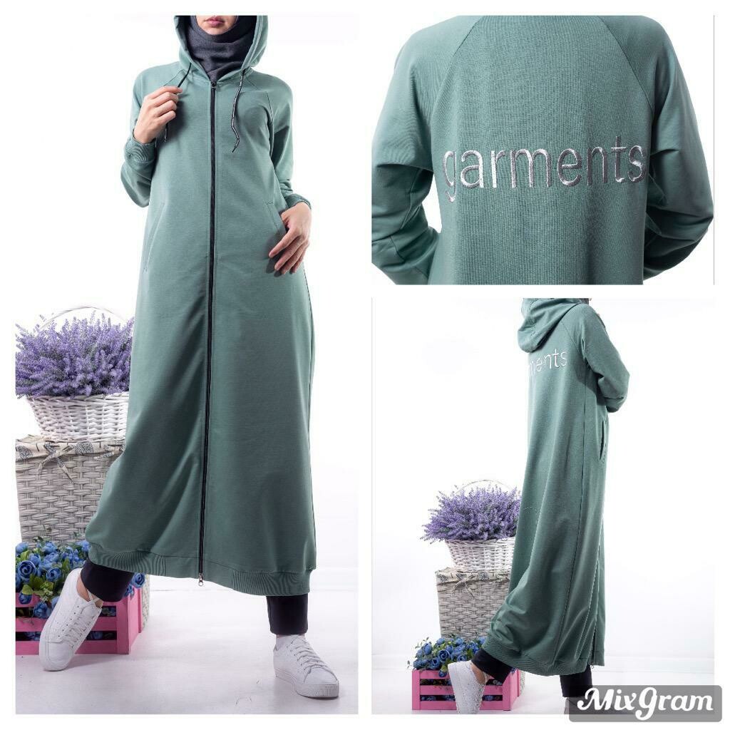Garments: sweatshirt+sweatpants (cotton jersey)