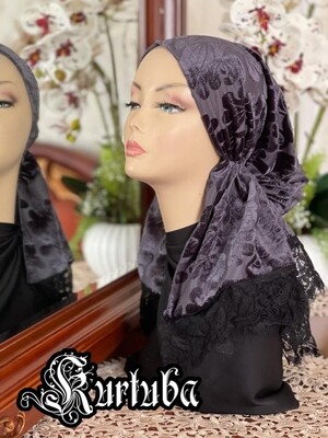 Pre-tied velvet scarf