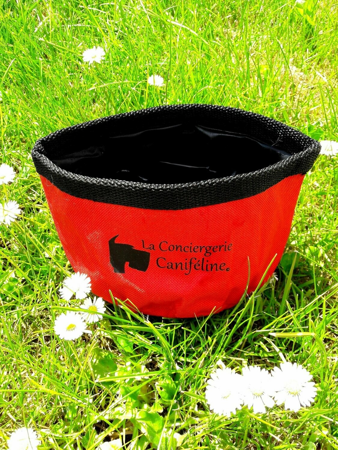 Gamelle pour les soifs des petites et grandes gueules !
