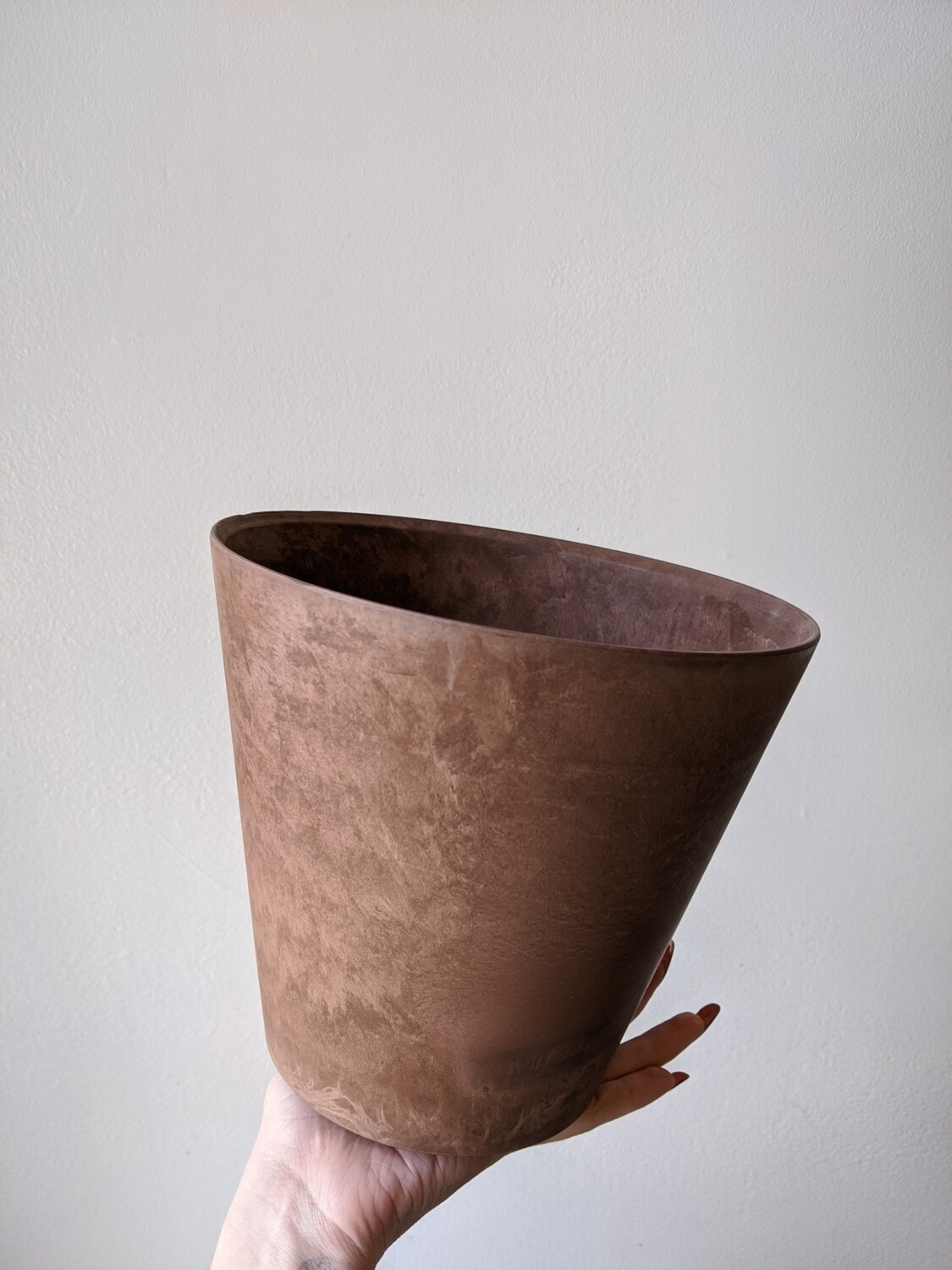 Rust Pot with Built-In Drainage (Multiple Sizes)