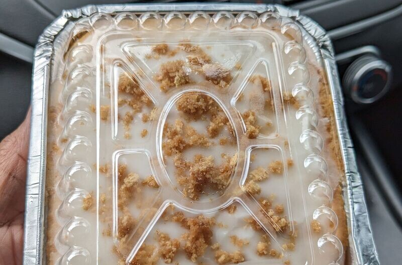 Honey Bun Pound Cake