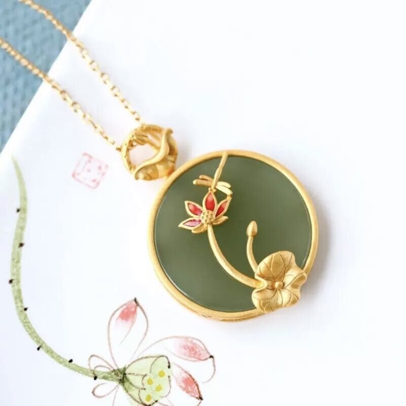 'Blüte' Jade Anhänger + Kette 925S, vergoldet 'Blüte' Jade Anhänger + Kette 925S, vergoldet