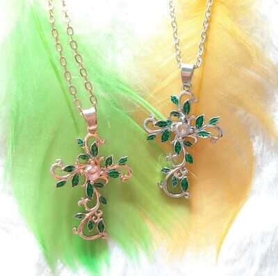 Wunderschöner Kreuz Anhänger + gratis Kette Wunderschöner Kreuz Anhänger + gratis Kette