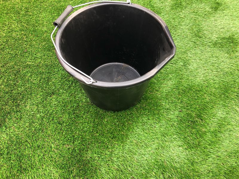 Black Builders Bucket