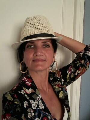 Chapeaux