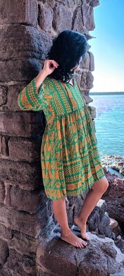 Robe courte Gala imprimé ethnique vert et orange 