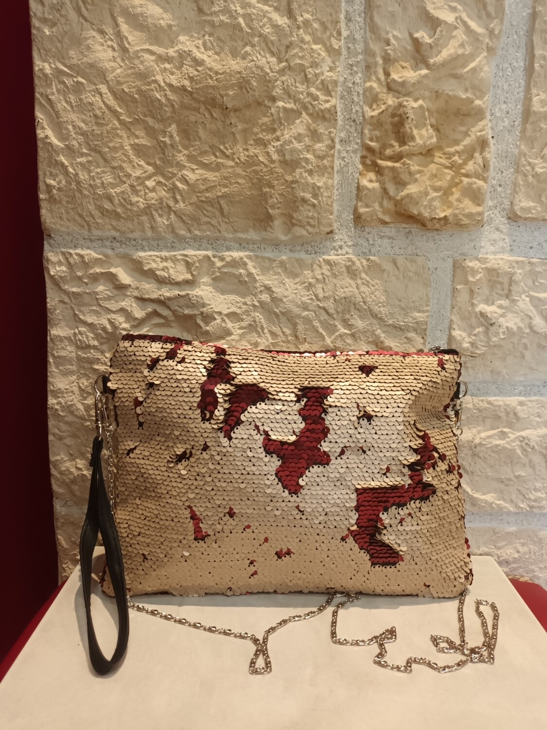 Pochette à sequins bicolore or foncé et bordeaux 