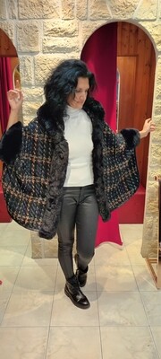 Cape capuche fourrure noir