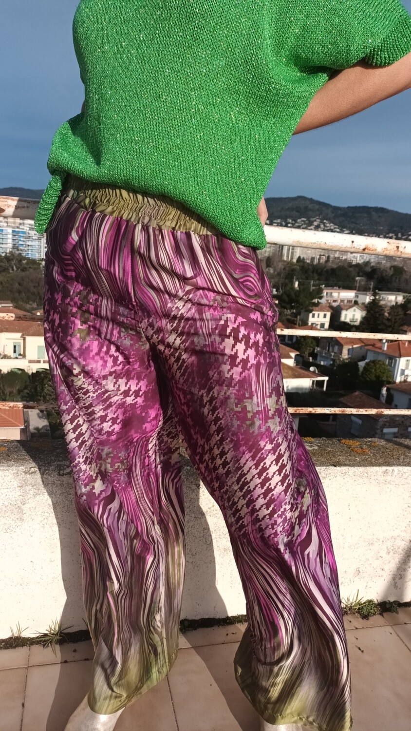 Pantalon satiné imprimé rose