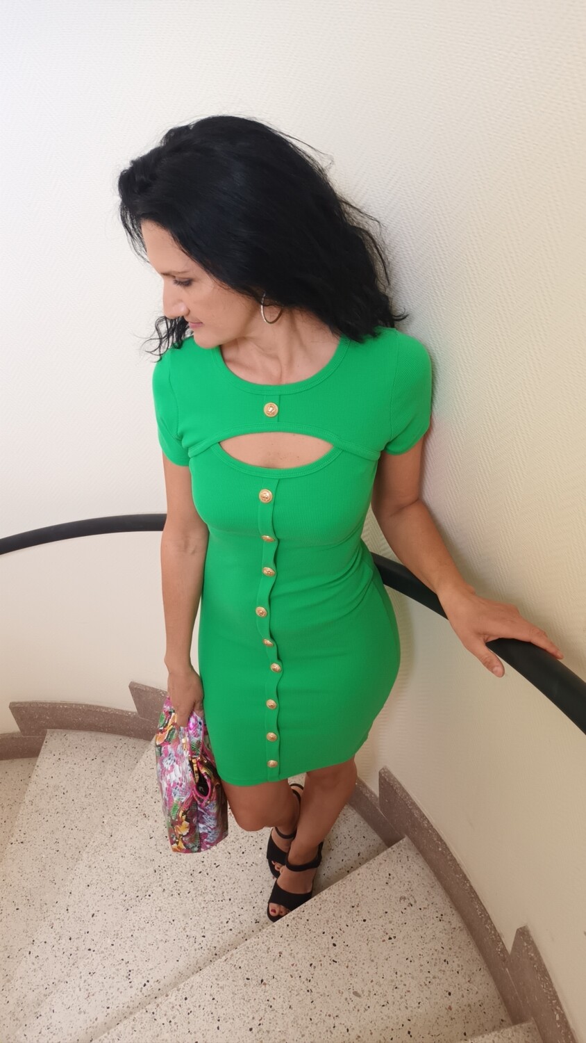 Robe moulante boutons vert