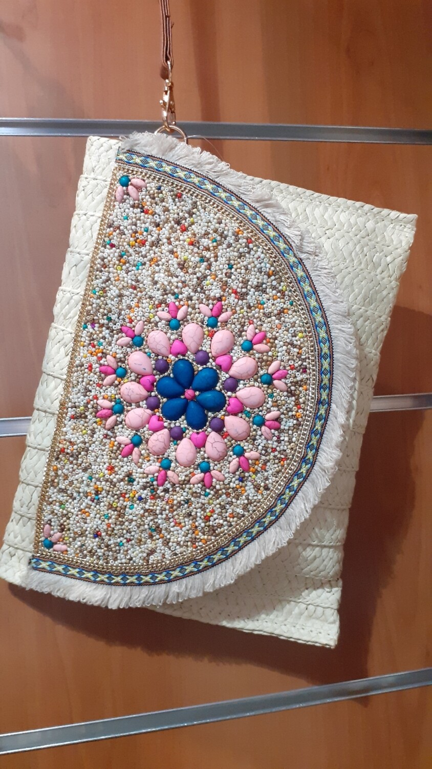 Pochette bohème motifs beige