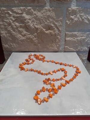Collier pierres nacrées orange 