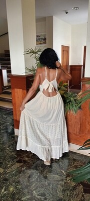 Robe bohème dos nu motifs dorés écru 