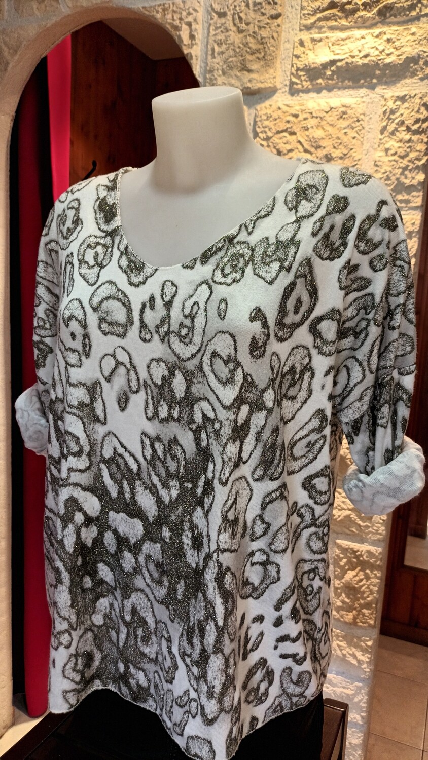Pull imprimé panthère blanc