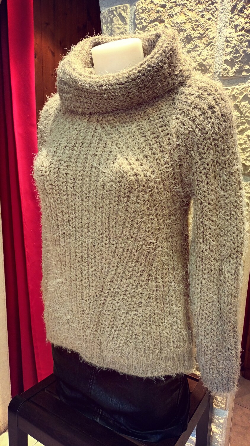 Pull Boule taupe
