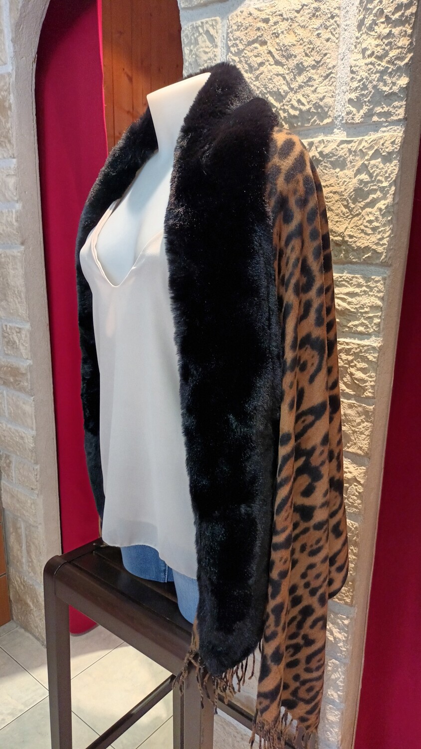 Étole franges panthère camel