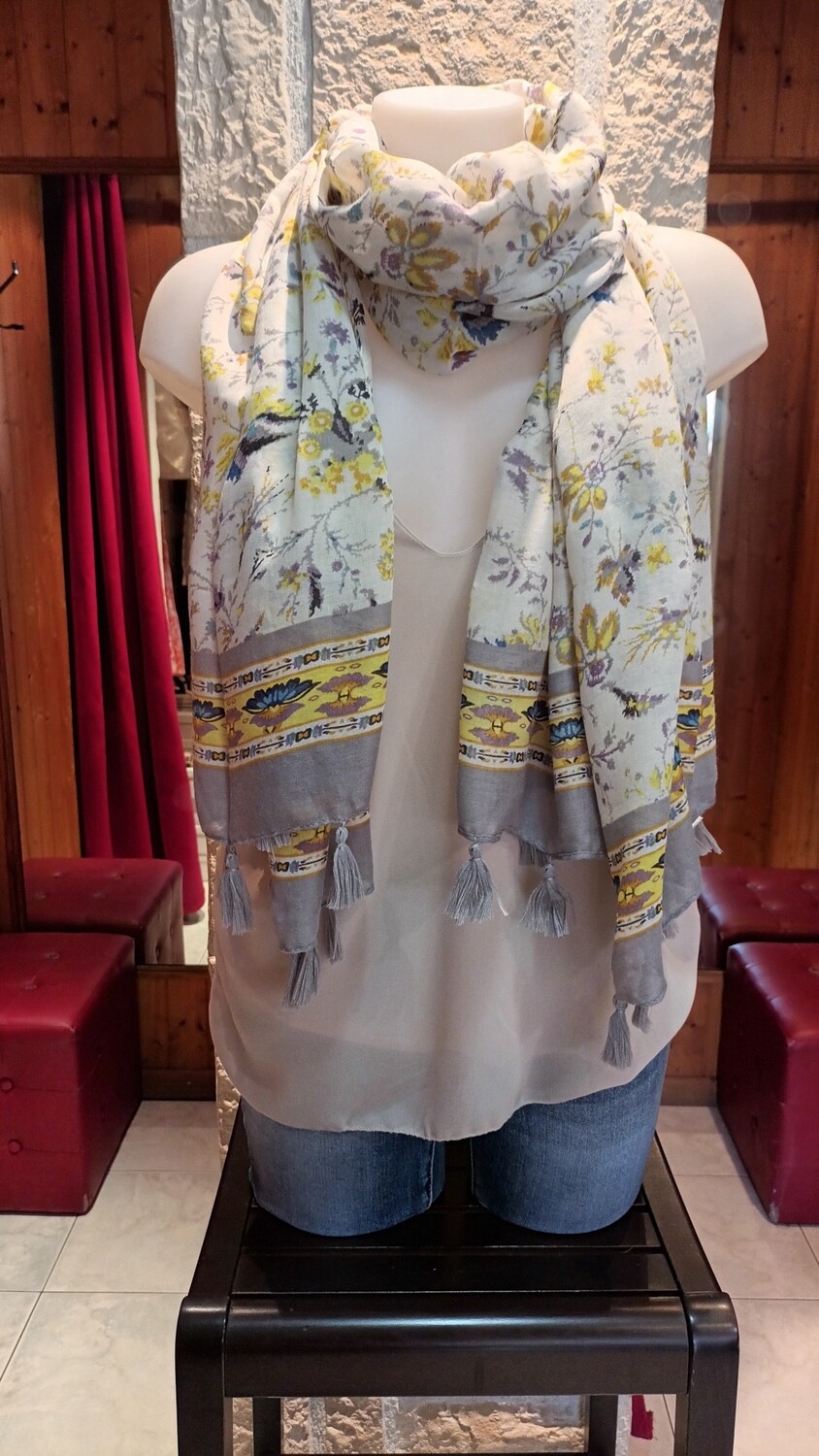 Foulard imprimé fleurs gris