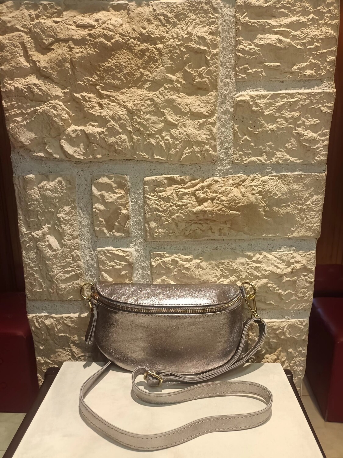 Sac Banane cuir argenté 
