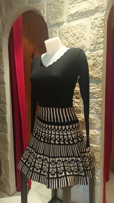 Jupe courte à godet imprimée noir et taupe 