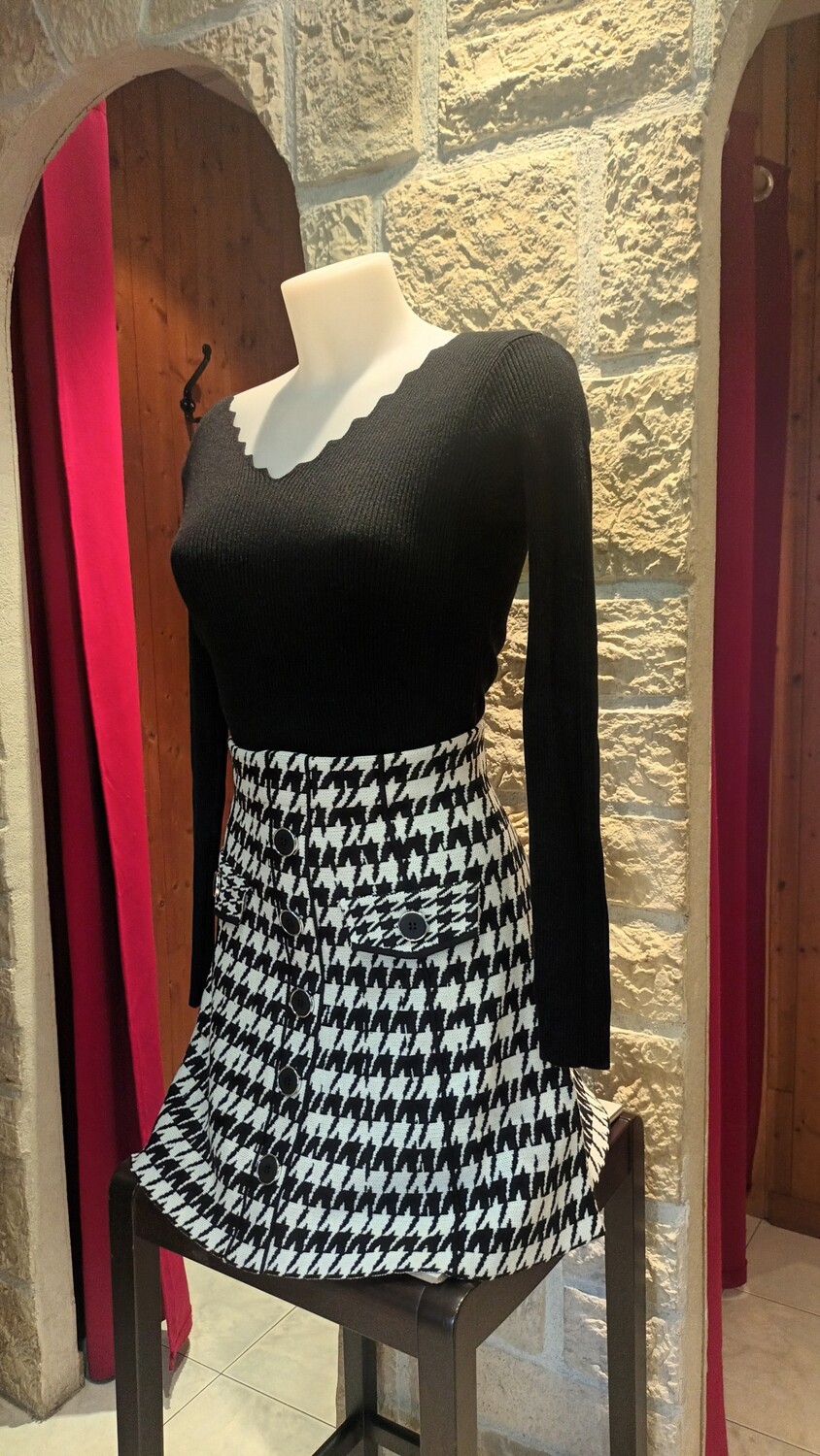 Jupe boutons imprimé noir et blanc 