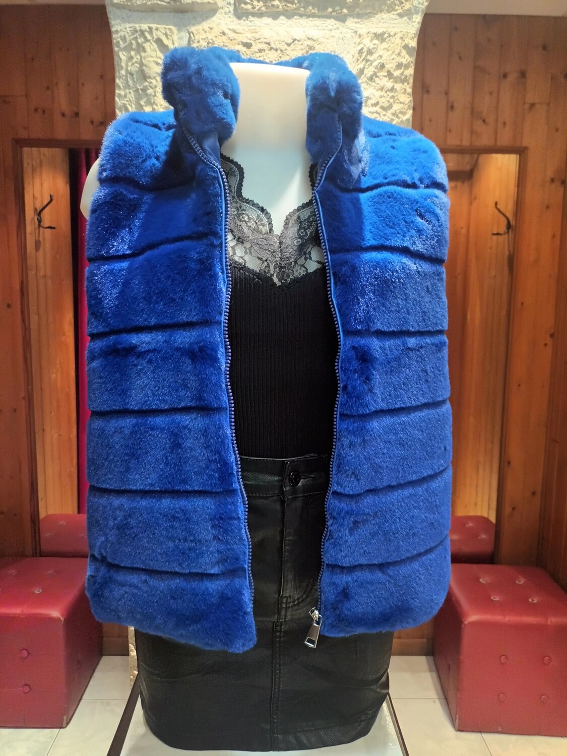 Veste fausse fourrure sans manches bleu électrique