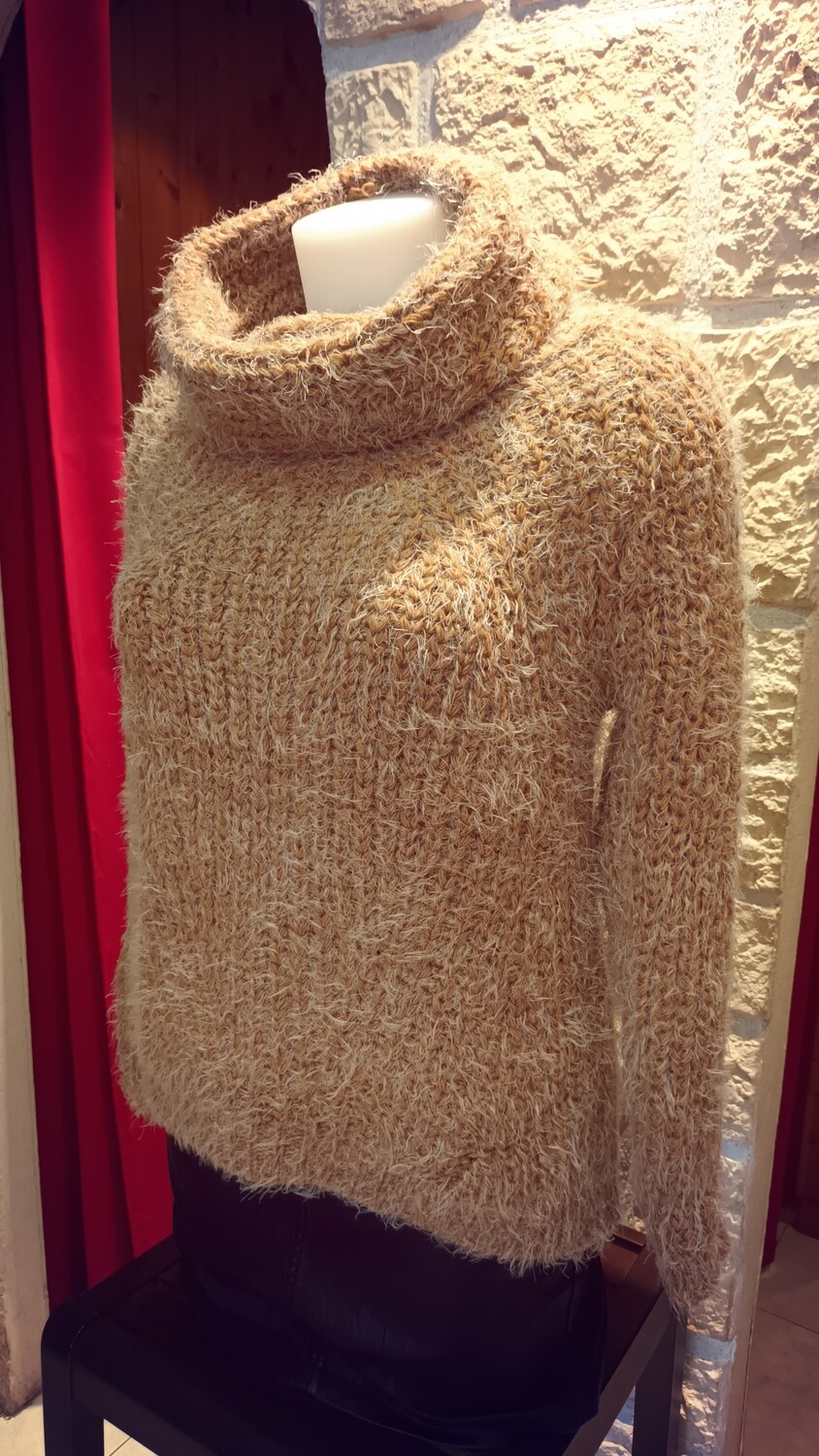 Pull Boule camel 