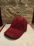 Casquette en suédine bordeaux 