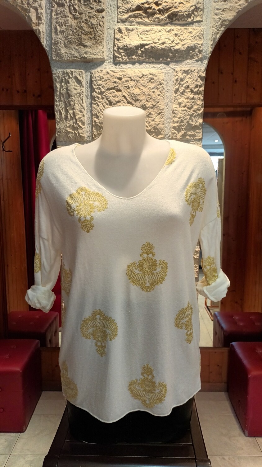 Pull léger à motifs blanc cassé 