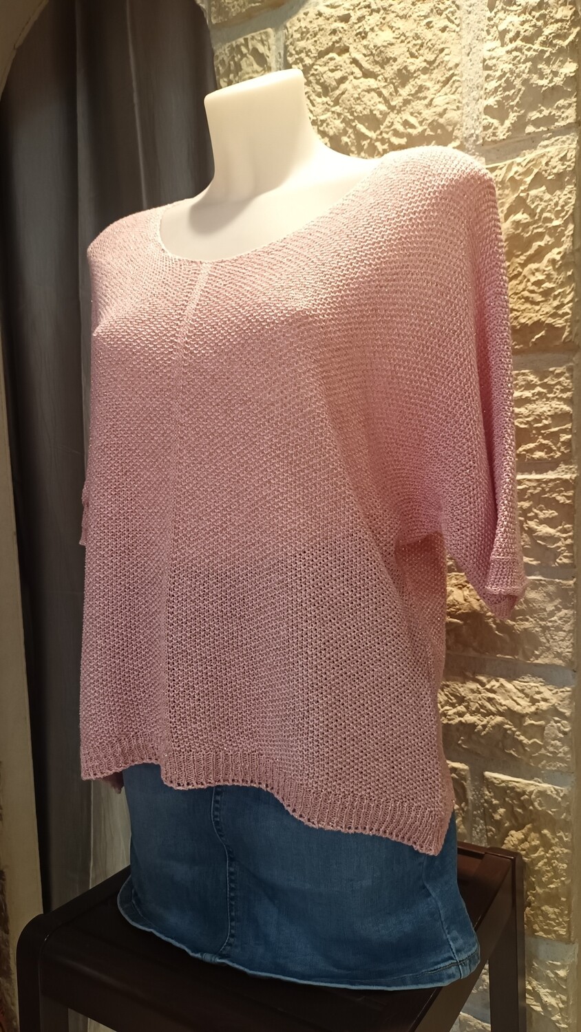 Tricot chauve-souris rose