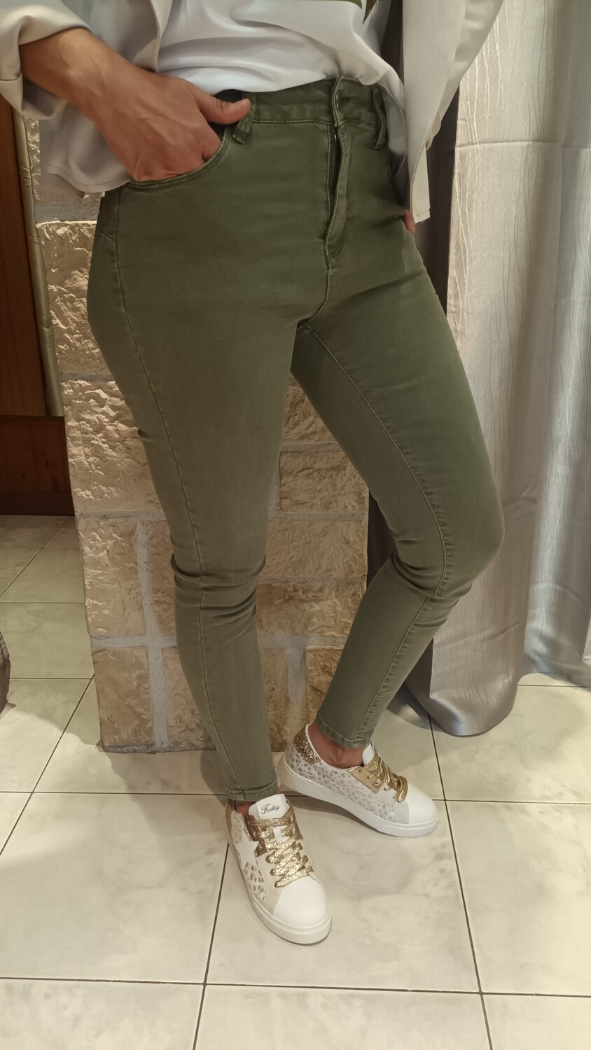 Jean kaki slim
