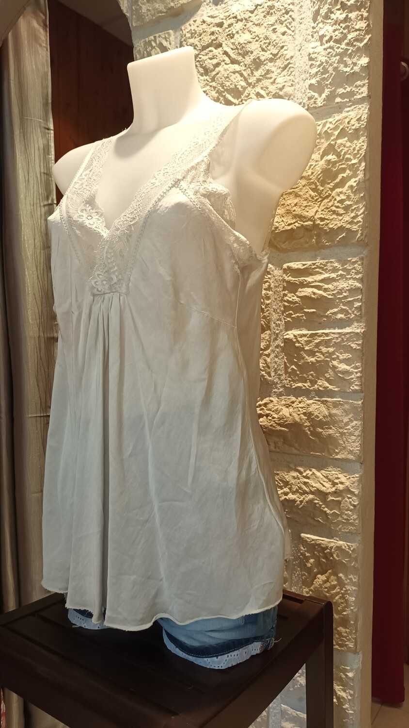 Débardeur satiné dentelle beige
