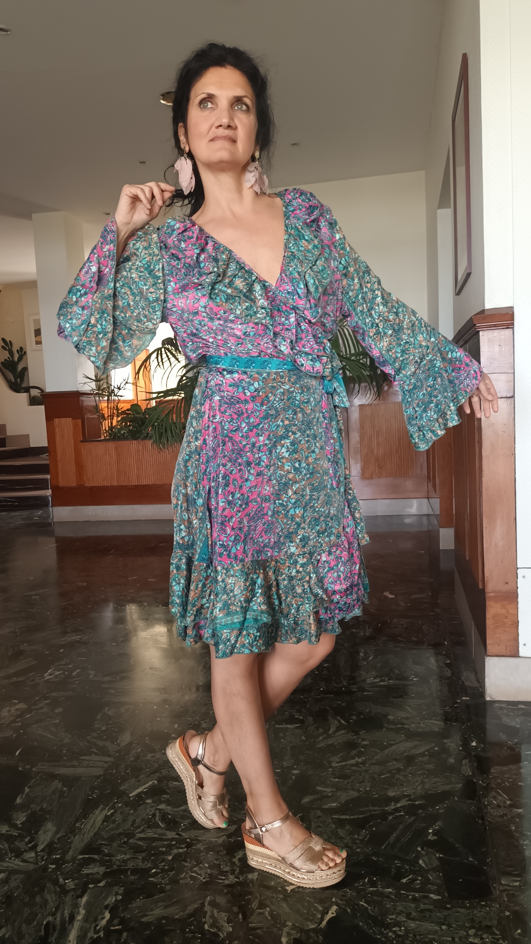 Robe portefeuille vert émeraude et rose
