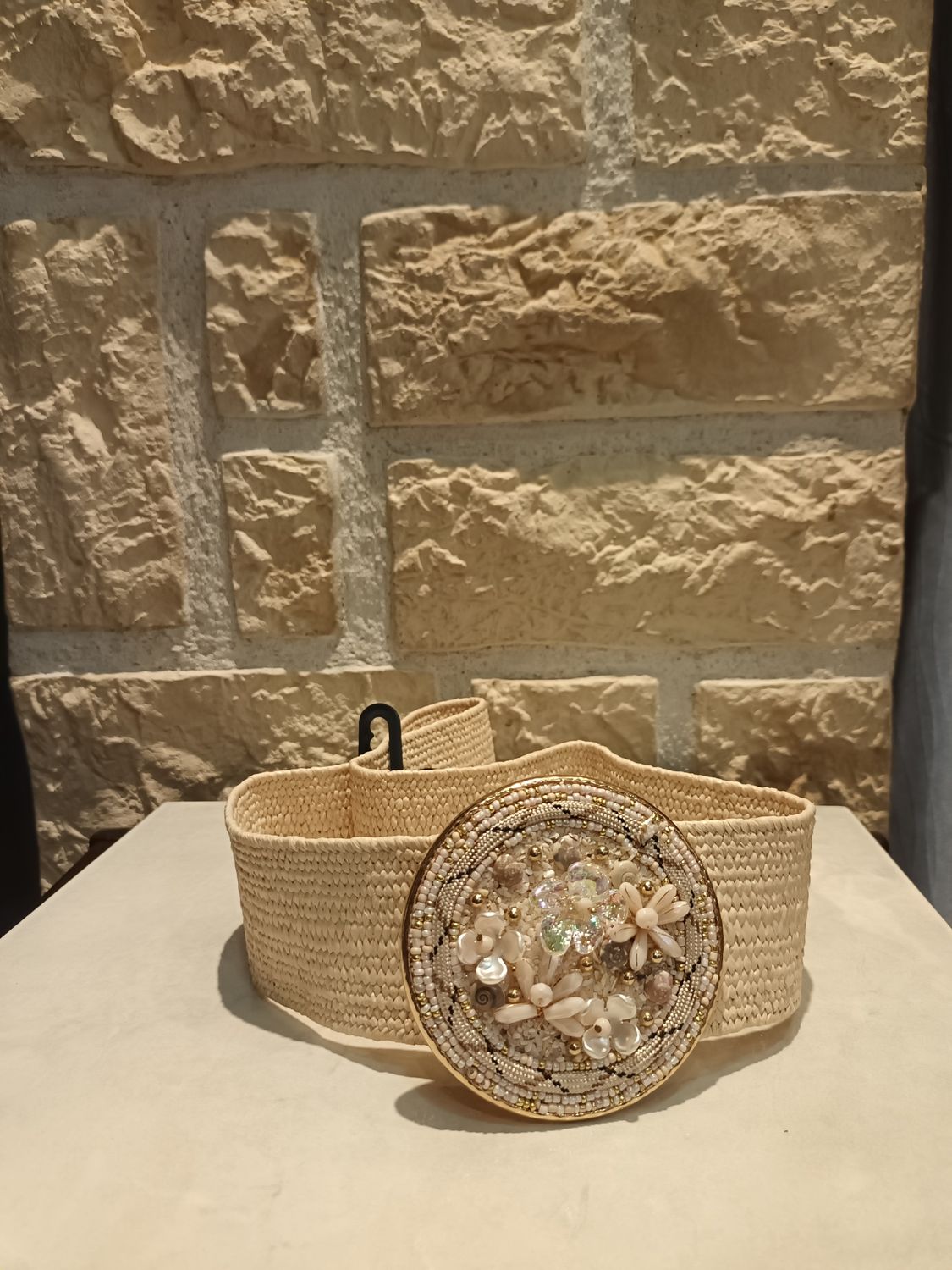 Ceinture raphia rond fleuri beige