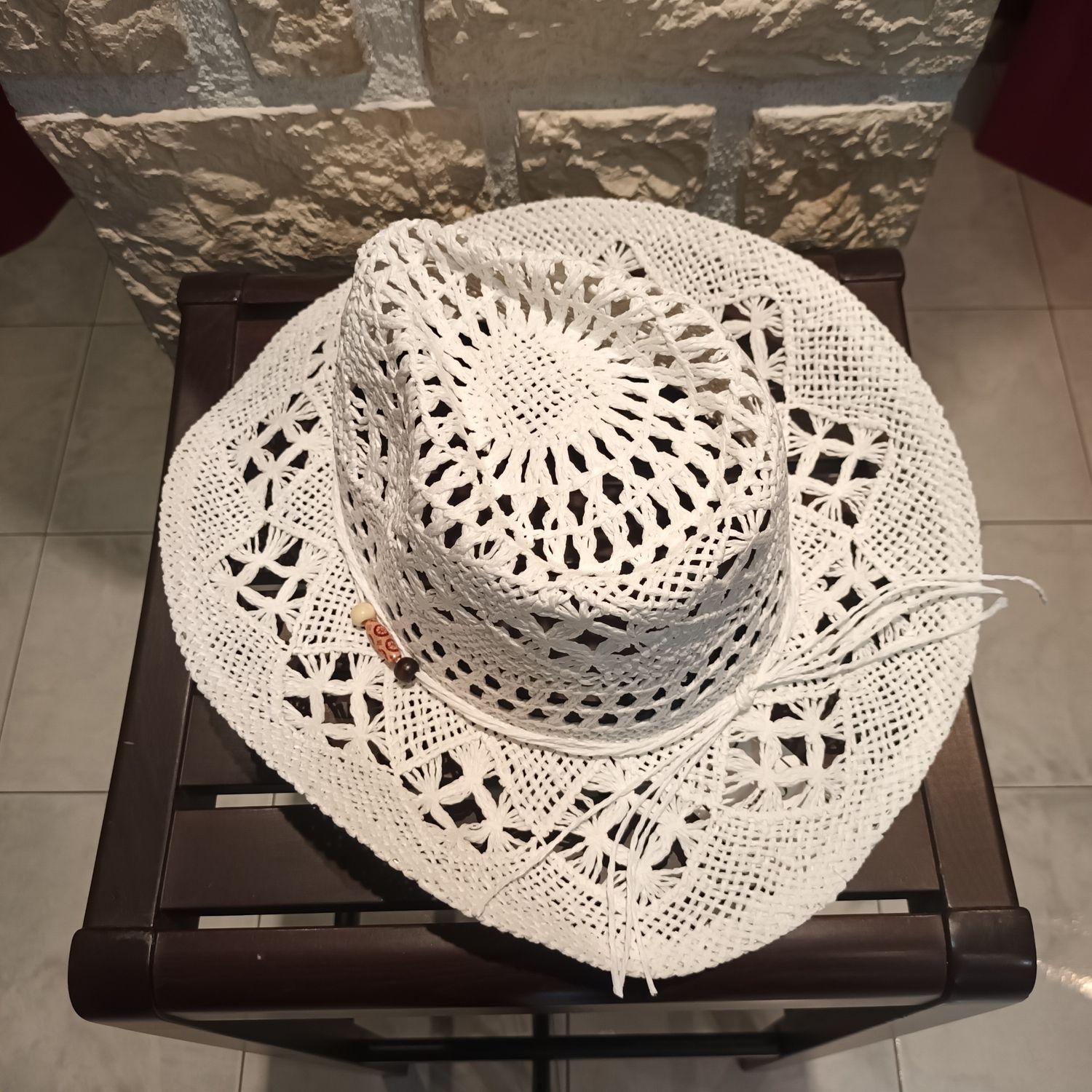Chapeau cow-boy ajouré blanc