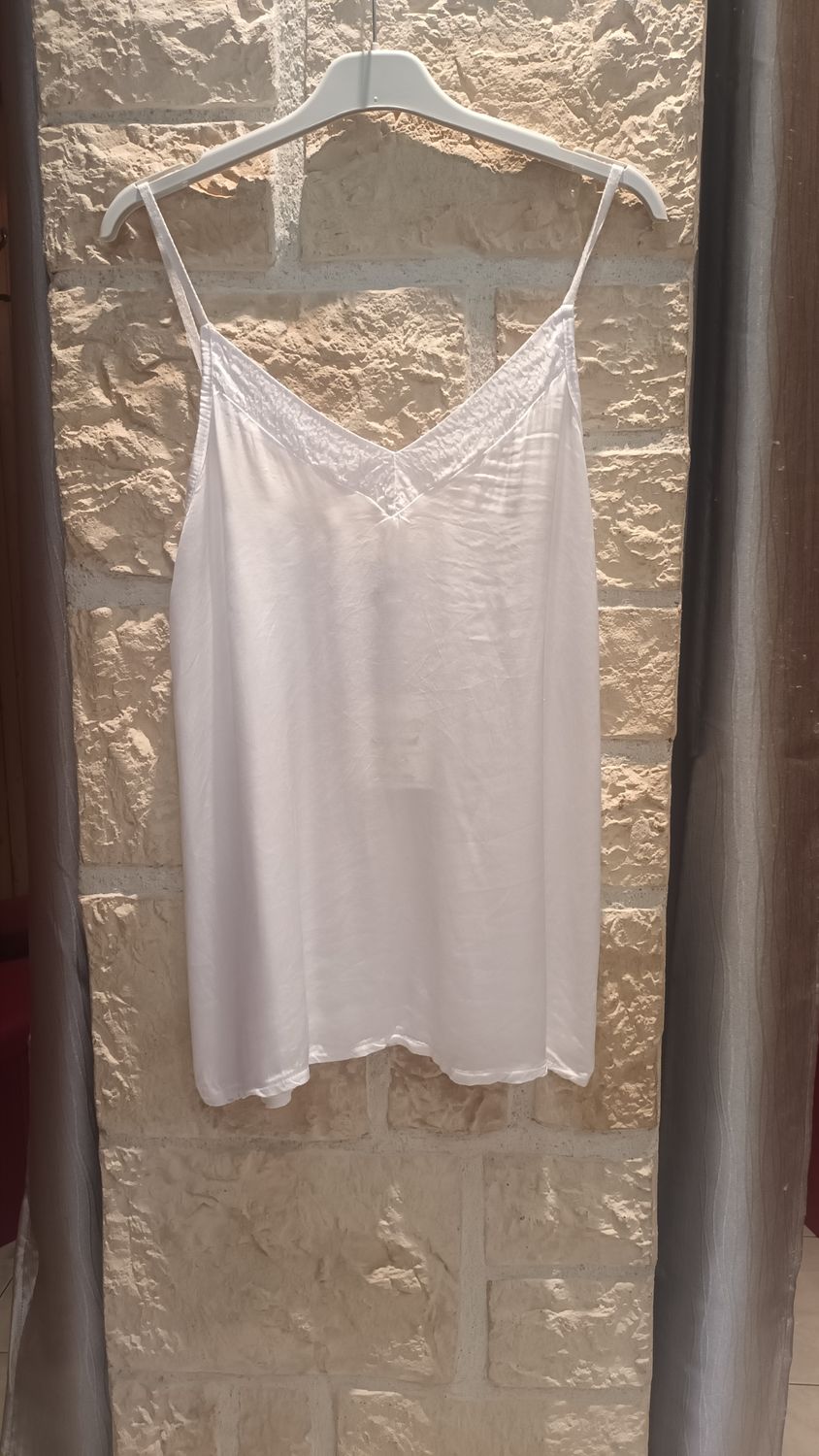 Top satin blanc 