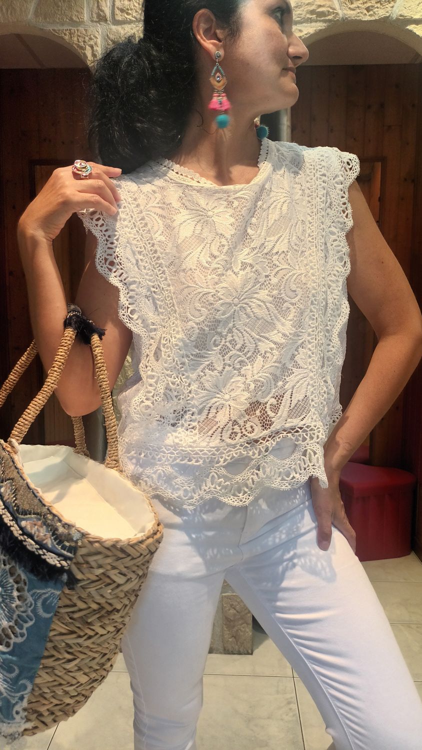 Top dentelle sans manches blanc