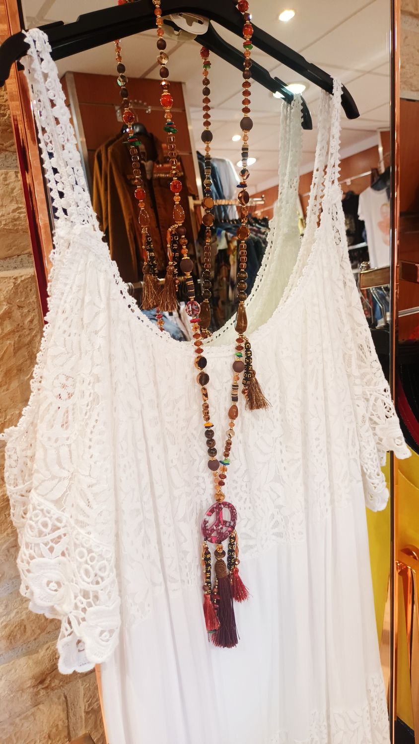 Collier sautoir Peace marron 