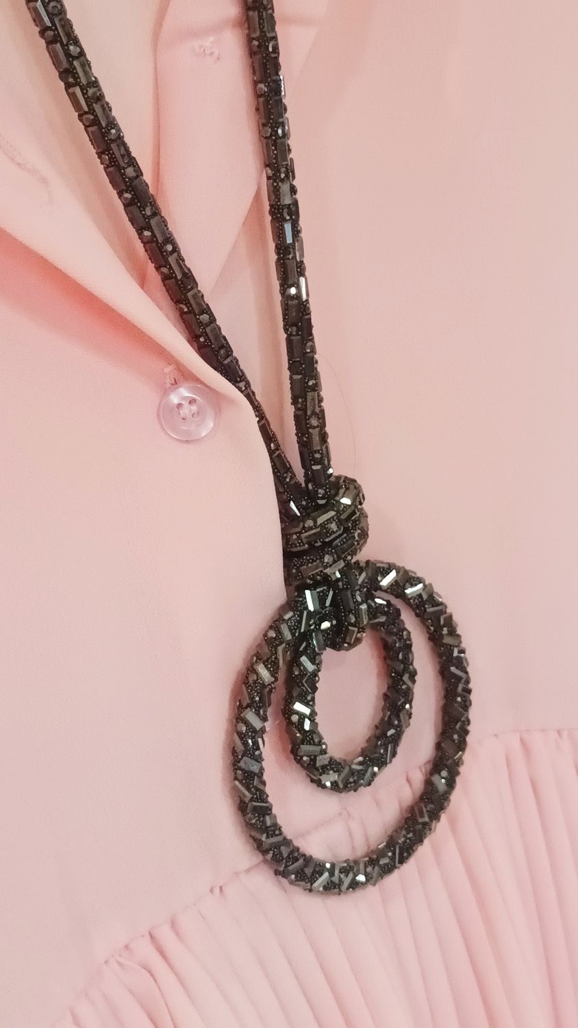 Collier sautoir brillant anthracite 